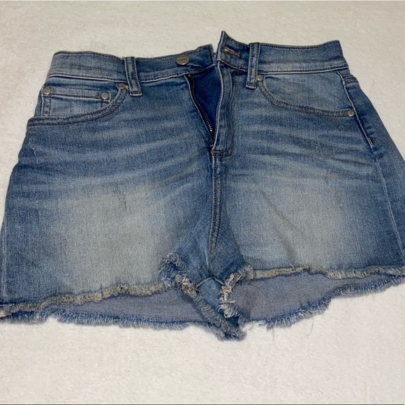 VS Pink high waisted denim shorts - Picture 2 of 6
